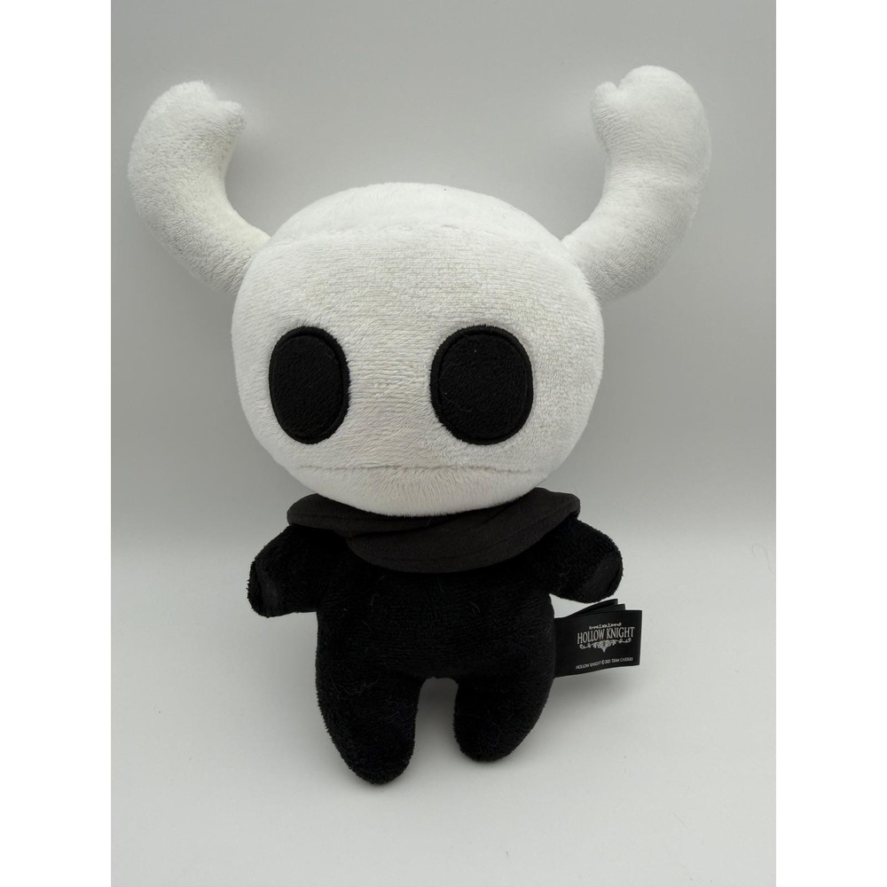 Hollow Knight The Knight Plush‎ Fangamer Symbiote Studios Team Cherry 2021